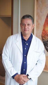 médico